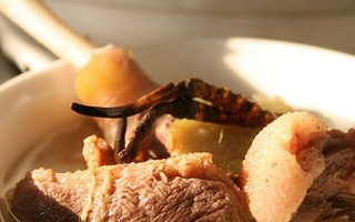 怎么燉冬蟲夏草湯好喝？掌握 3 個關(guān)鍵，湯鮮營養(yǎng)不浪費