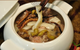 冬蟲夏草煎服：根數(shù)不是固定值，3 大維度定用量